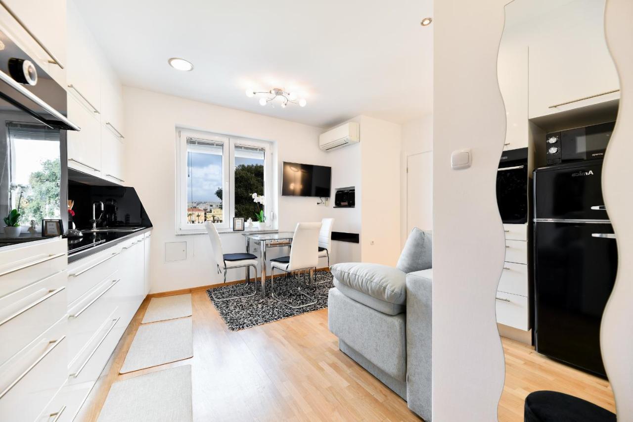 Lauris Luxury Apartment Ζαντάρ Εξωτερικό φωτογραφία
