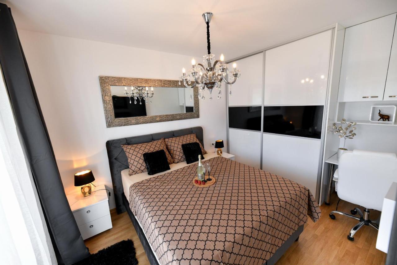 Lauris Luxury Apartment Ζαντάρ Εξωτερικό φωτογραφία